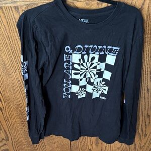 Vans Black Long Sleeve Women’s Tee with Graphic Design
